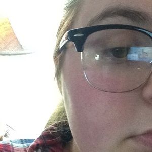 Meet your Posher, Mckey